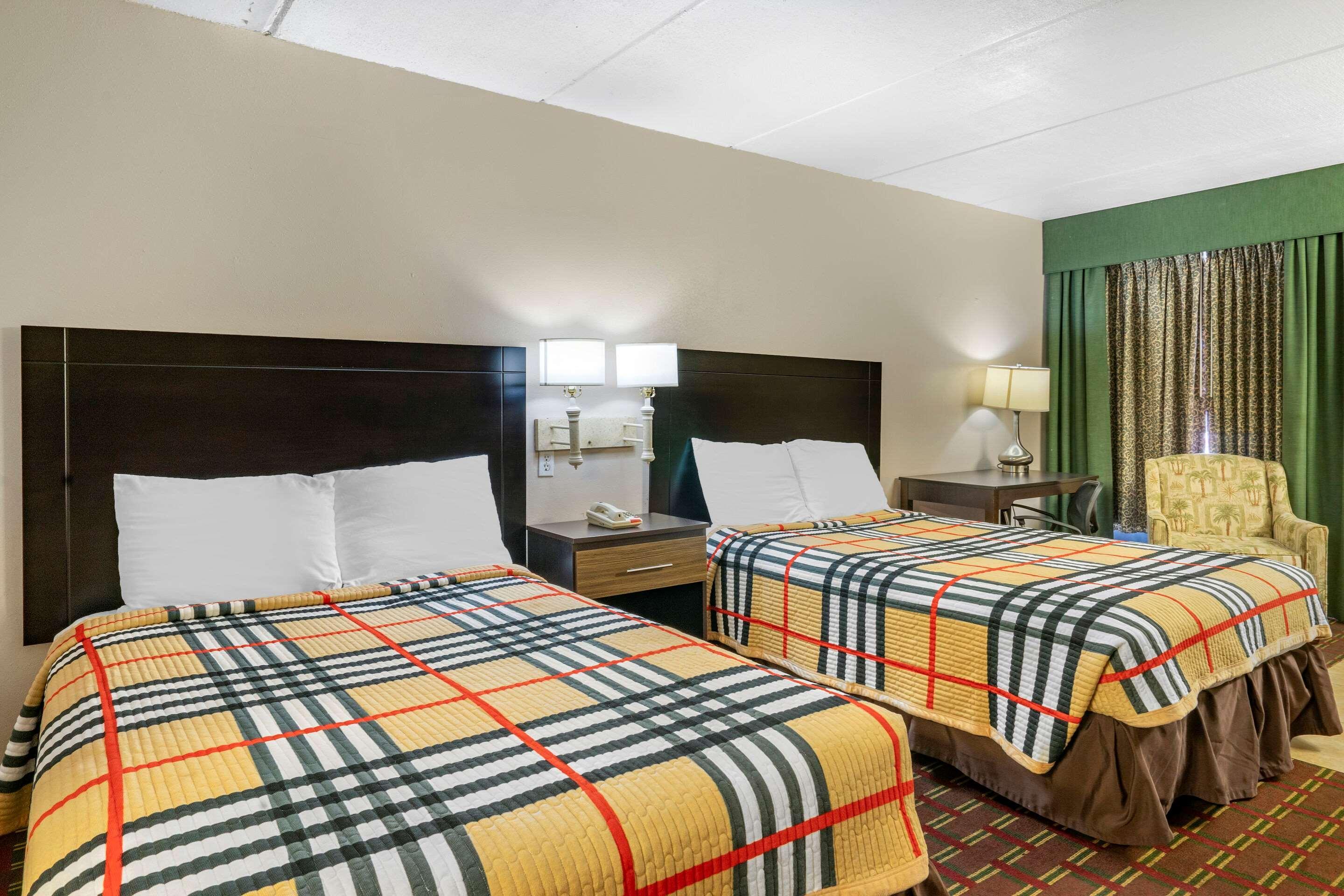 Rodeway Inn Clearwater-Dunedin Ngoại thất bức ảnh