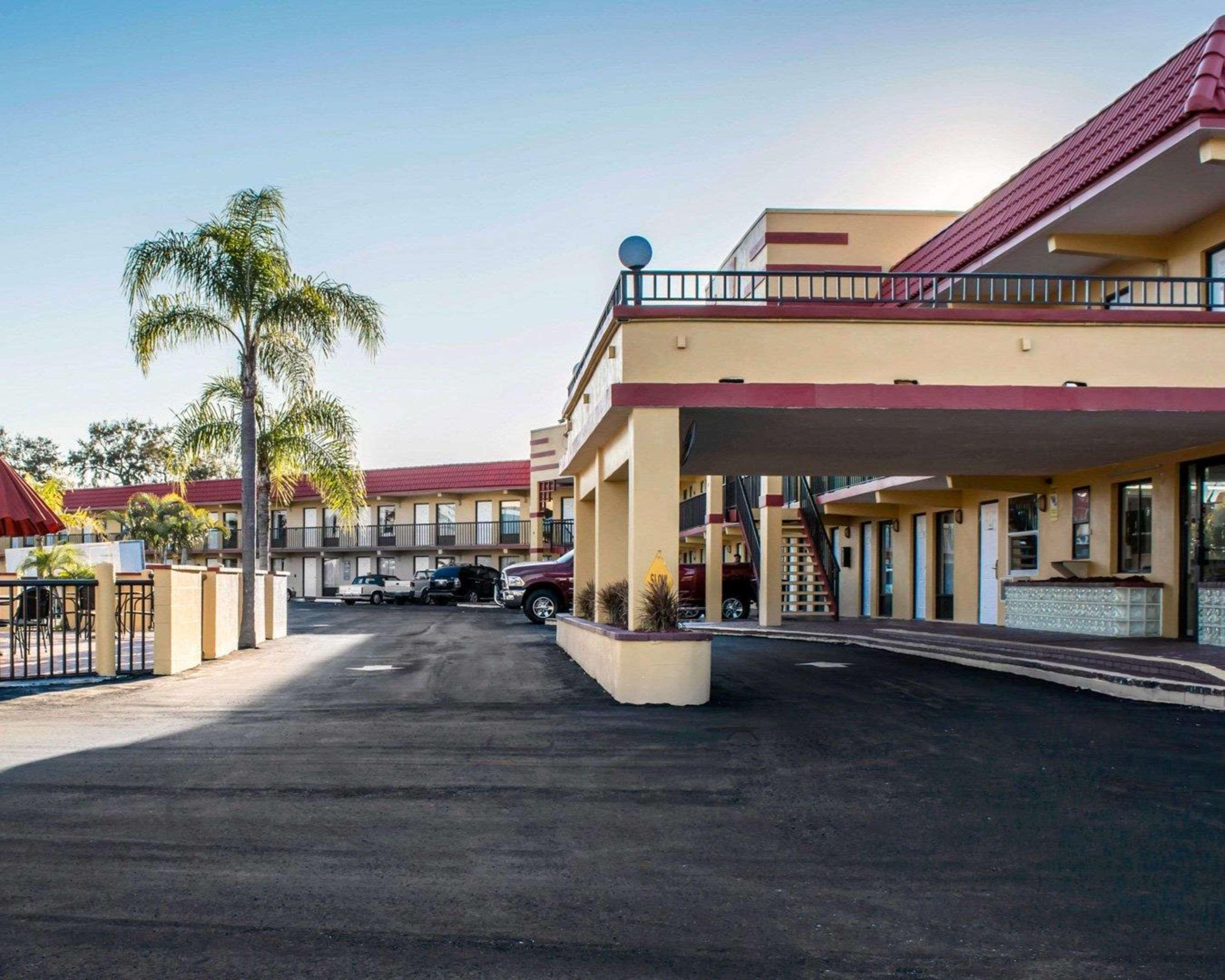 Rodeway Inn Clearwater-Dunedin Ngoại thất bức ảnh