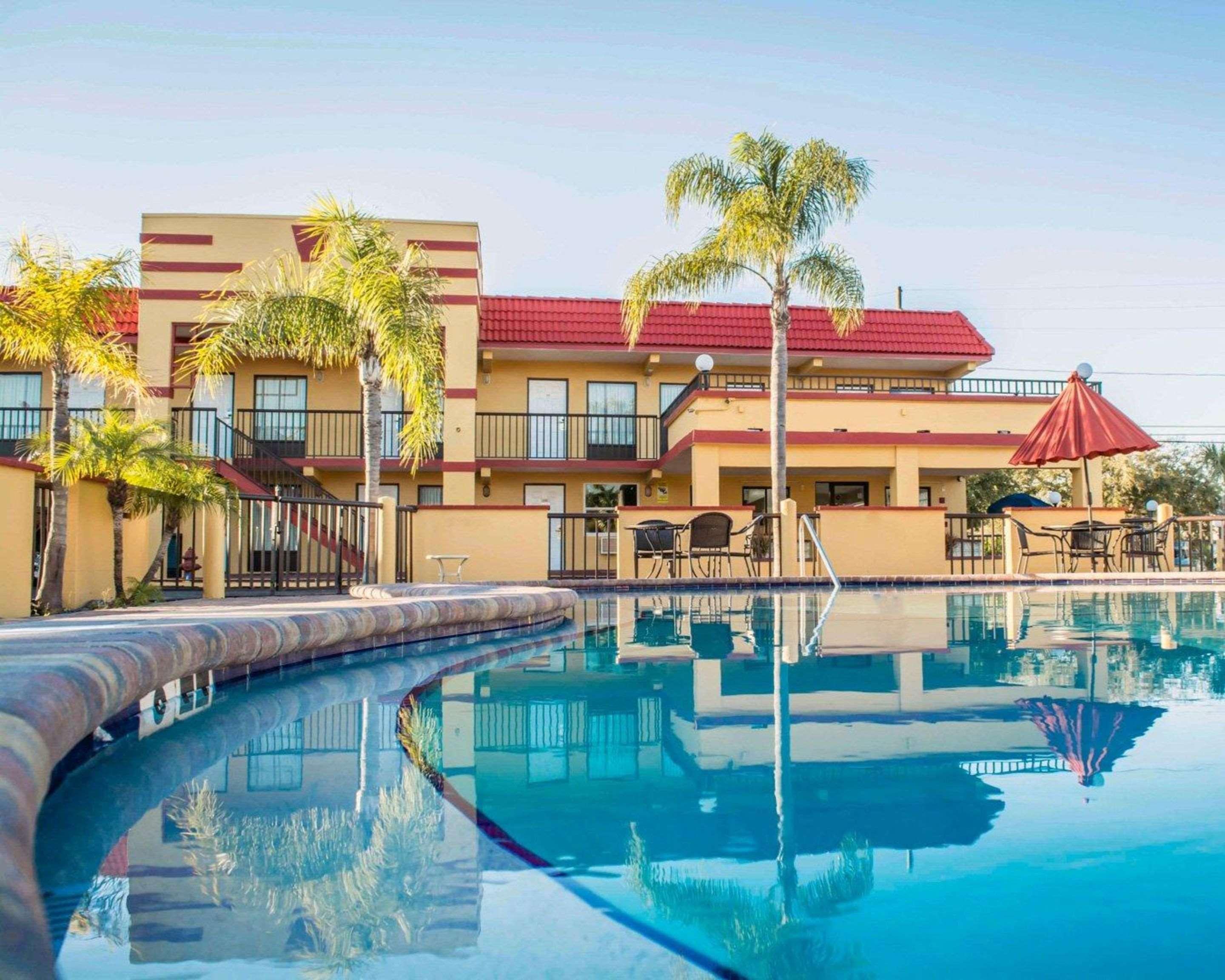 Rodeway Inn Clearwater-Dunedin Ngoại thất bức ảnh