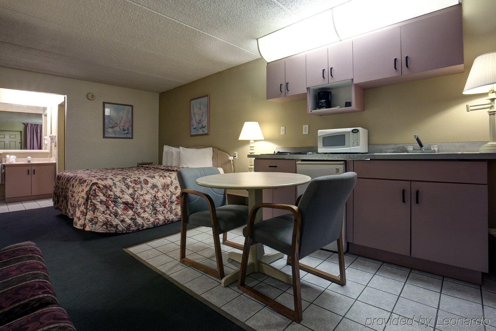 Rodeway Inn Clearwater-Dunedin Phòng bức ảnh