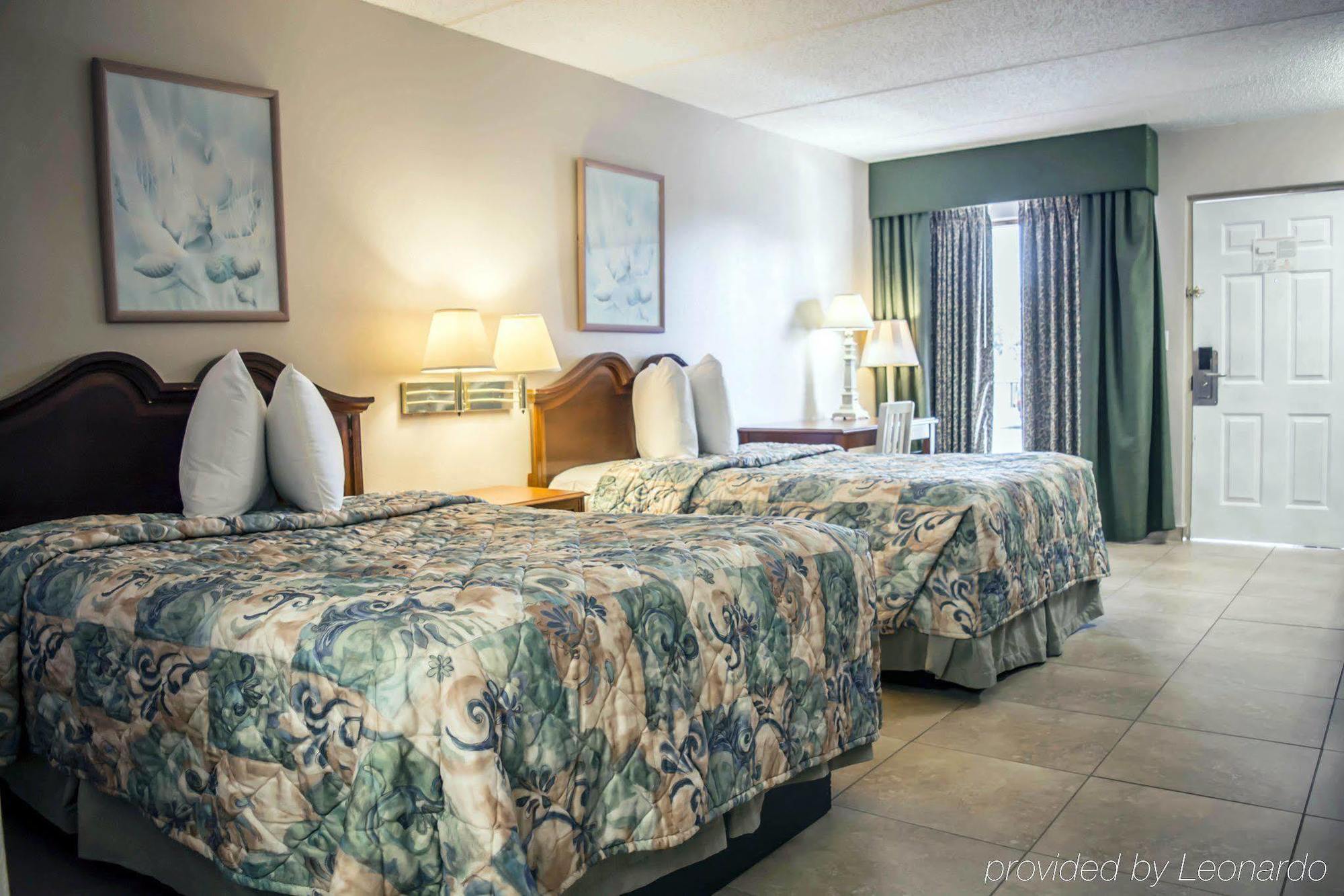 Rodeway Inn Clearwater-Dunedin Ngoại thất bức ảnh